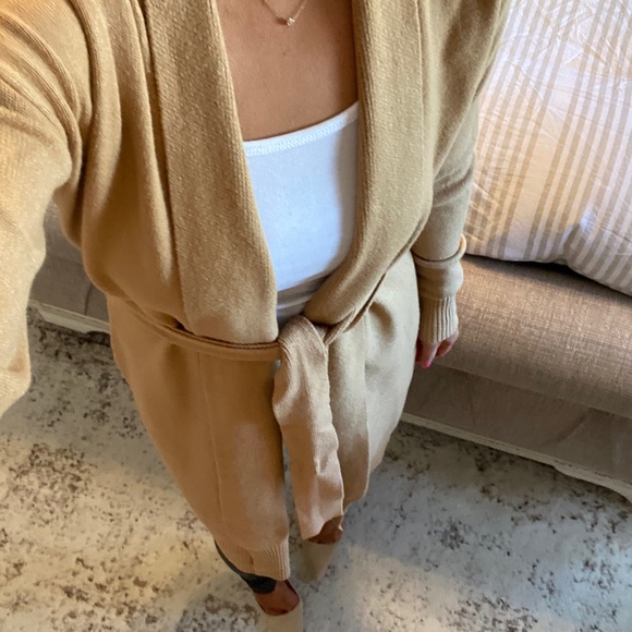 Last🤍Soft Wrap cardi sweater in Caramel - Picture 10 of 14